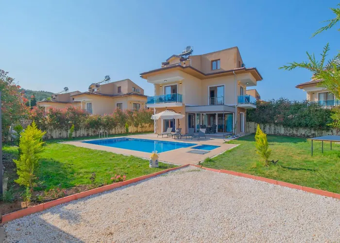 Vilă Lavanta Villalari *