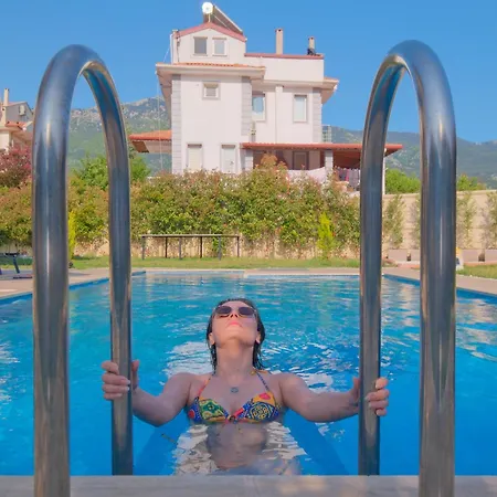 Lavanta Villalari Вилла *