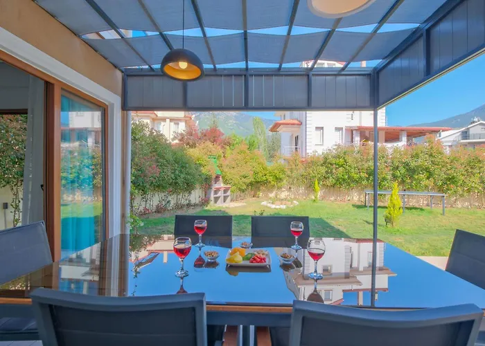 Lavanta Villalari Villa *